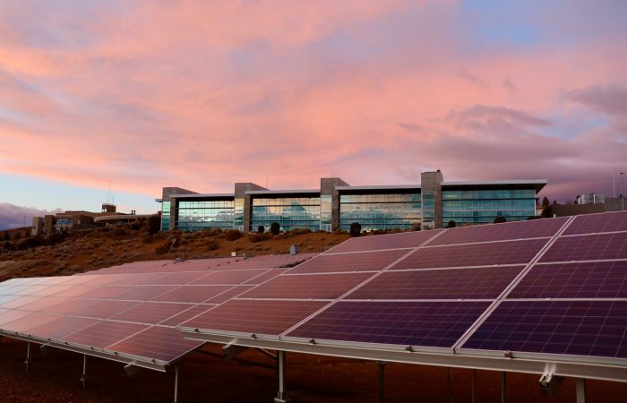 manny-becerra-NgdhrwAx0J8-unsplash